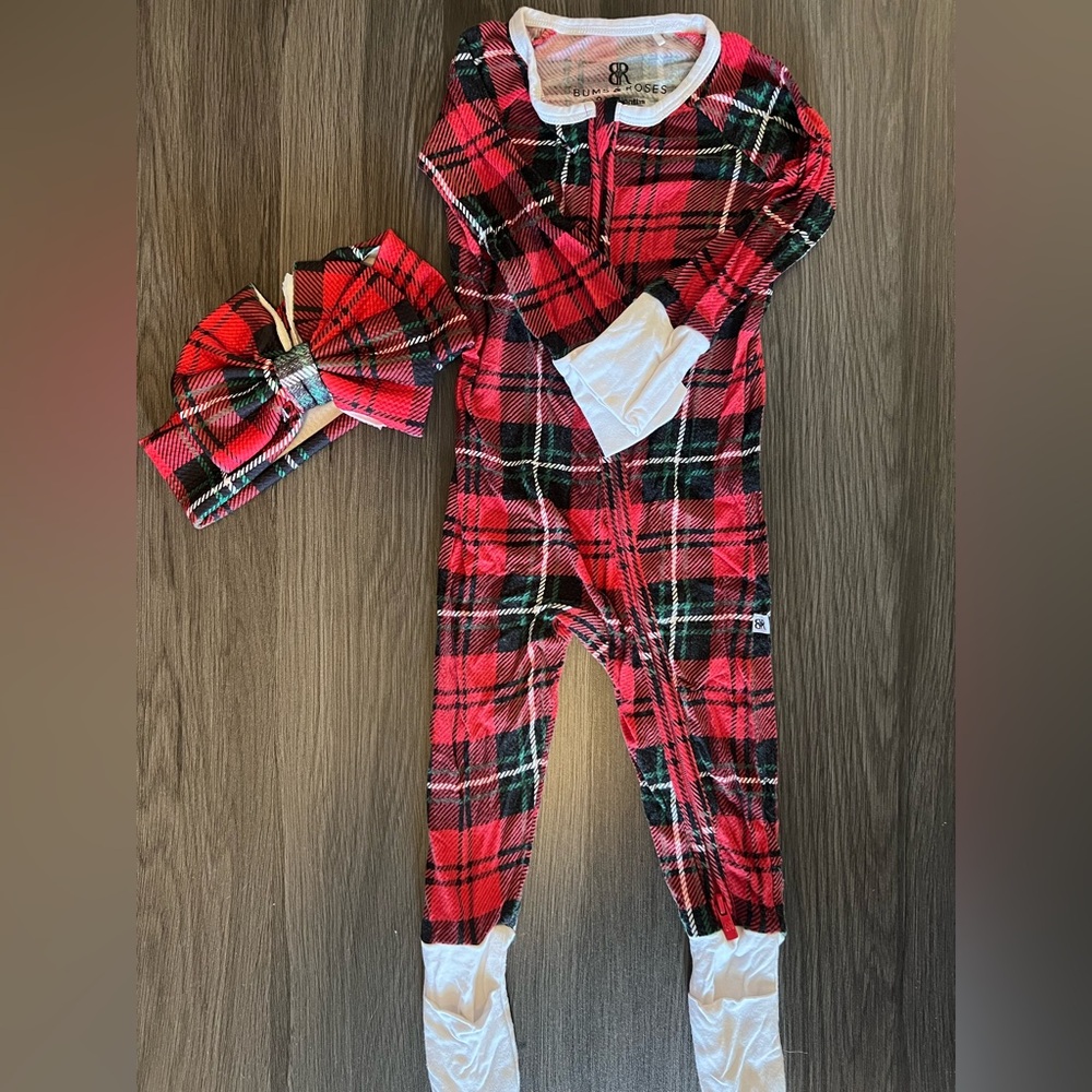 Bums & Roses Christmas Plaid Bamboo Sleeper with Matching Bow